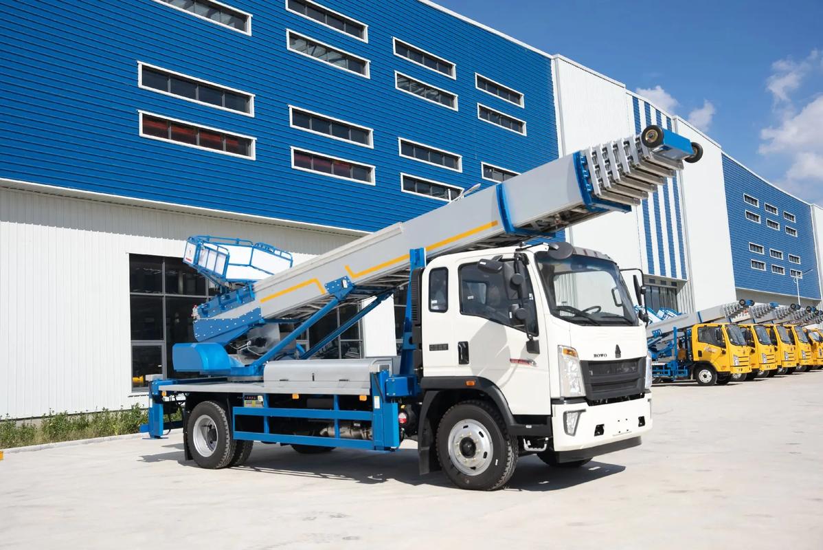 汝南出租云梯车高空作业车 建筑垃圾搬运